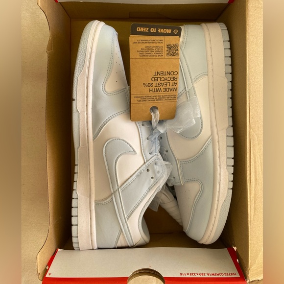 NwT Nike Dunk Low Next Nature White and Light Blue Tint  Casual Sneakers 11.5 W - Picture 4 of 14